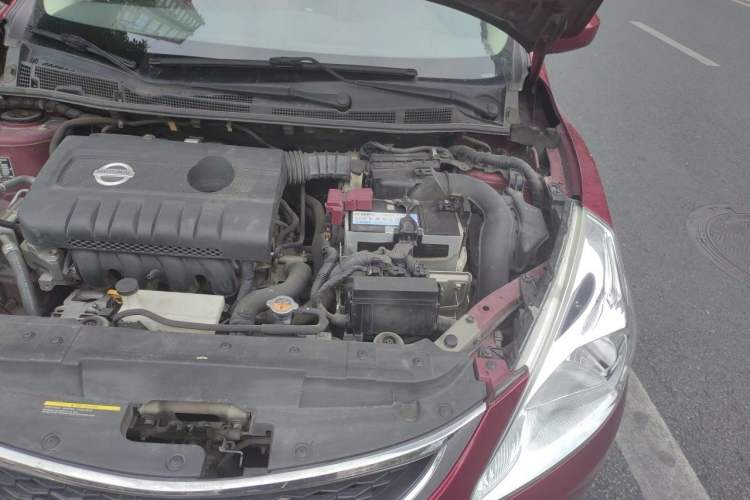 Used Nissan Tiida 2011 1.6L CVT Smart Version Engine Bay Left