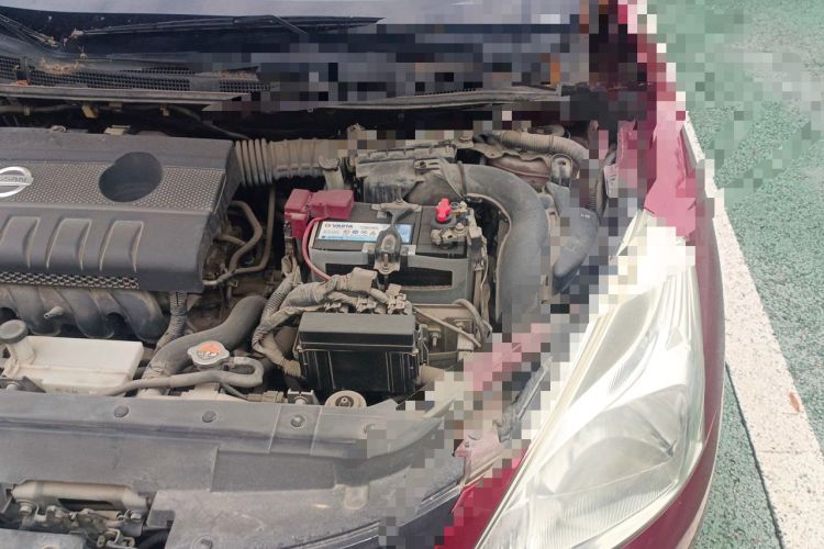 Used Nissan Tiida 2011 1.6L CVT Smart Version Engine Bay Left