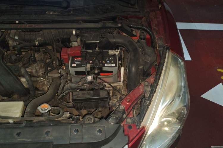 Used Nissan Tiida 2011 1.6L CVT Comfort Model Engine Bay Left