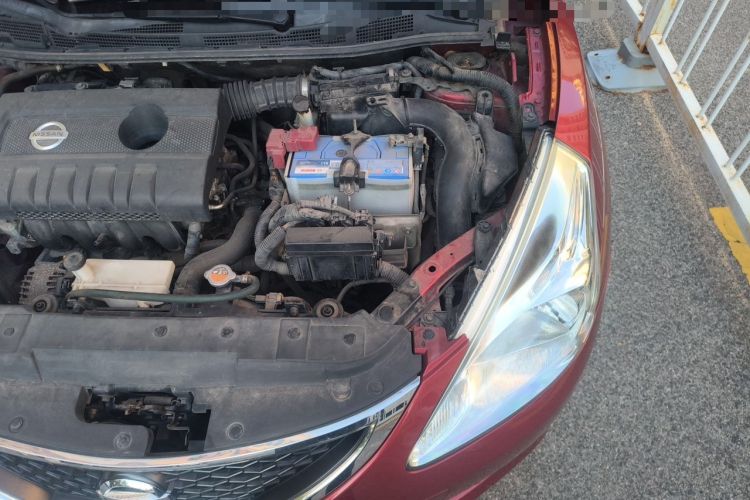 Used Nissan Tiida 2011 1.6L CVT Smart Version Engine Bay Left