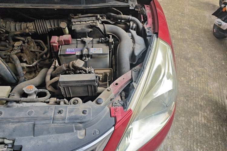 Used Nissan Tiida 2011 1.6L CVT Comfort Model Engine Bay Left