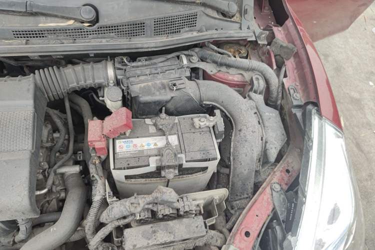 Used Nissan Tiida 2011 1.6L CVT Luxury Edition Engine Bay Left