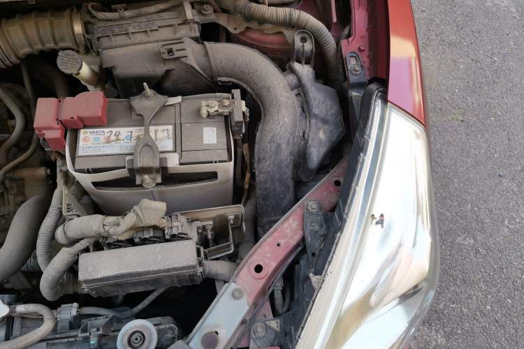 Used Nissan Tiida 2011 1.6L CVT Comfort Model Engine Bay Left