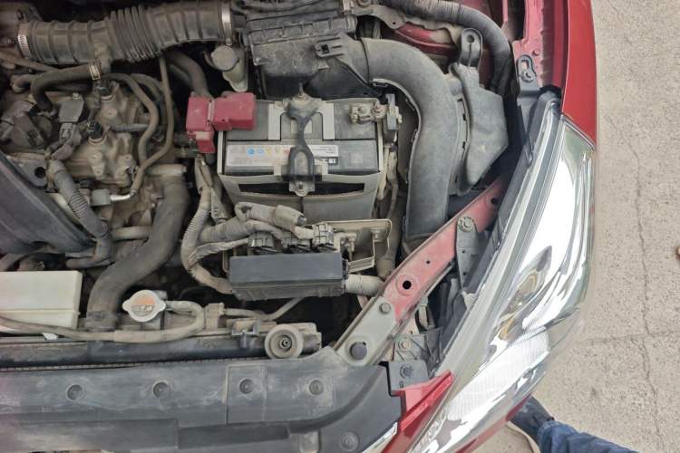 Used Nissan Tiida 2011 1.6L CVT Comfort Model Engine Bay Left