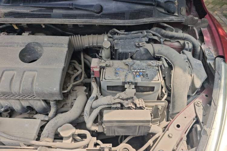 Used Nissan Tiida 2011 1.6L Manual Smart Version Engine Bay Left