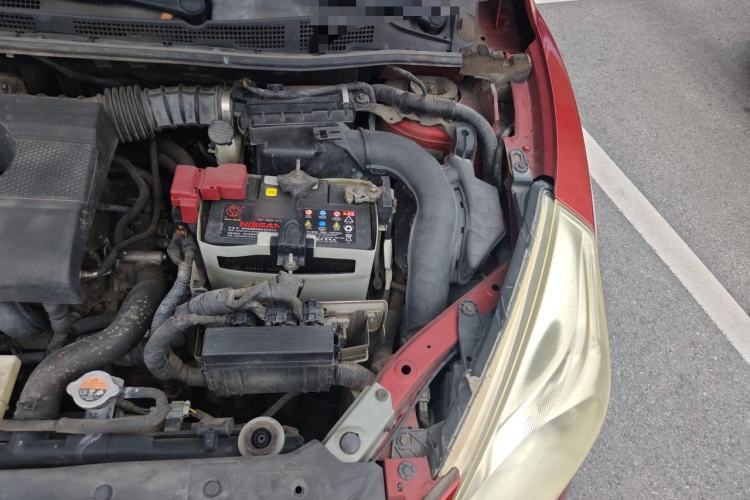 Used Nissan Tiida 2011 1.6L CVT Smart Version Engine Bay Left