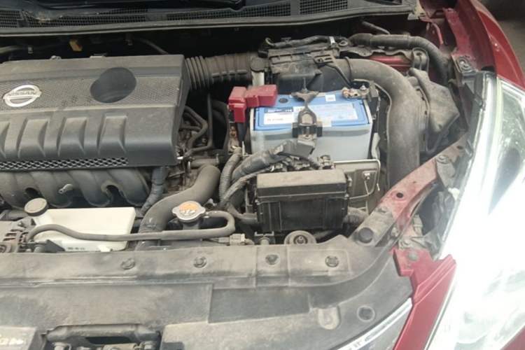 Used Nissan Tiida 2011 1.6L CVT Smart Version Engine Bay Left