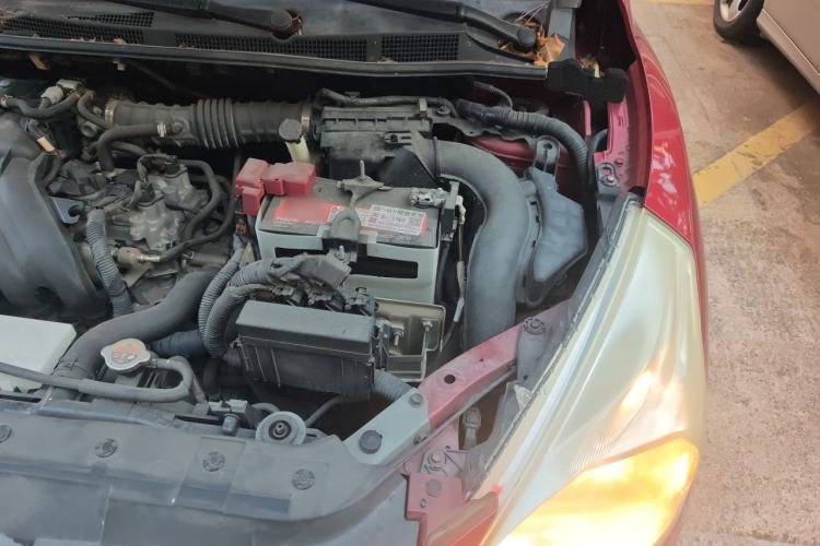 Used Nissan Tiida 2011 1.6L CVT Comfort Model Engine Bay Left