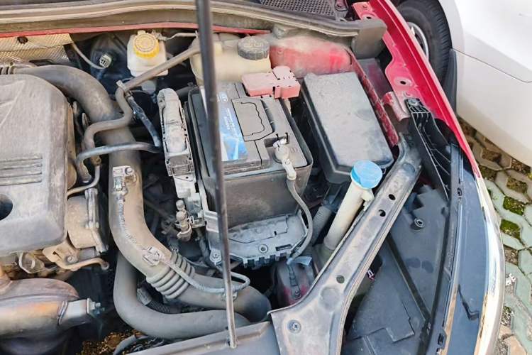 Used Nissan Tiida 2011 1.6L CVT Comfort Model Engine Bay Left