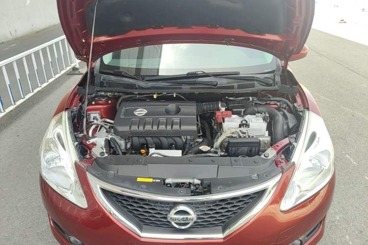 Used Nissan Tiida 2011 1.6L CVT Smart Version Engine Bay