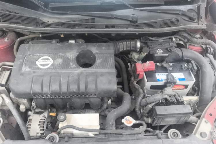 Used Nissan Tiida 2011 1.6L Manual Smart Version Engine Bay