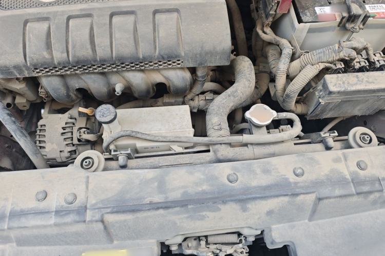 Used Nissan Tiida 2011 1.6L CVT Smart Version Engine Bay