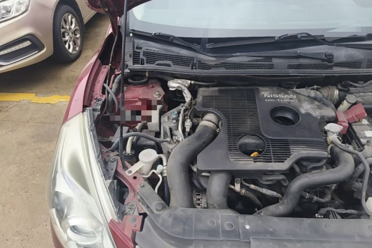 Used Nissan Tiida 2011 1.6T M-CVT Cool Edition Engine Bay Right