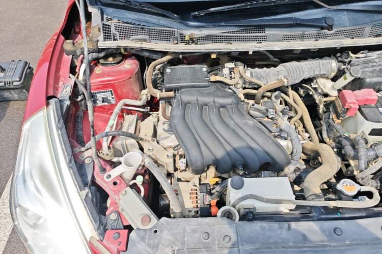 Used Nissan Tiida 2011 1.6L CVT Comfort Model Engine Bay Right