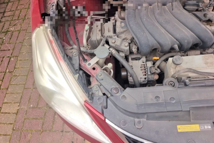 Used Nissan Tiida 2011 1.6L CVT Comfort Model Engine Bay Right