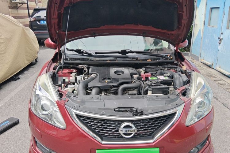 Used Nissan Tiida 2011 1.6T M-CVT Cool Edition Engine Bay Right