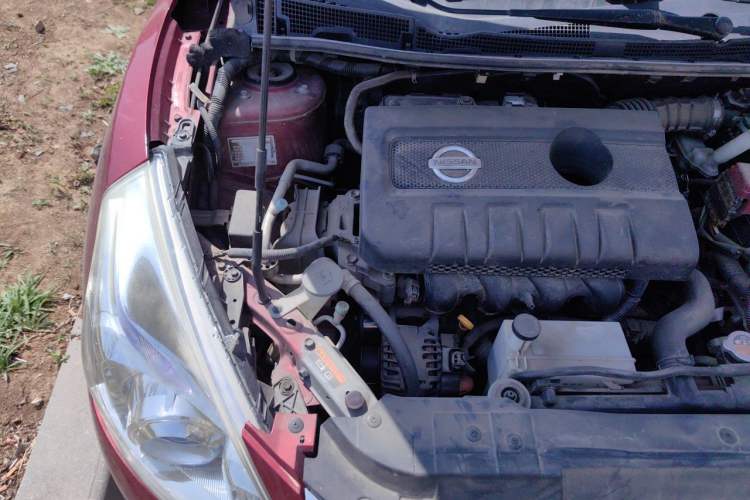 Used Nissan Tiida 2011 1.6L CVT Luxury Edition Engine Bay Right