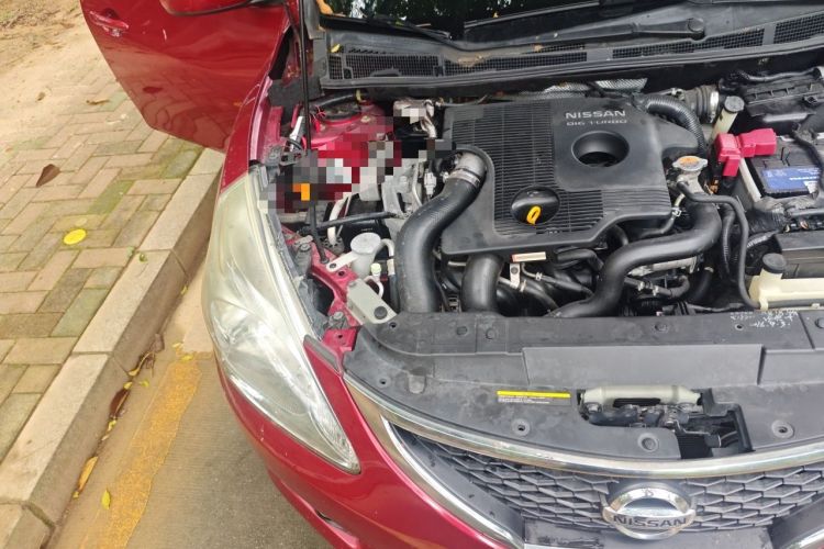 Used Nissan Tiida 2011 1.6T Manual Xuan Dong Edition Engine Bay Right