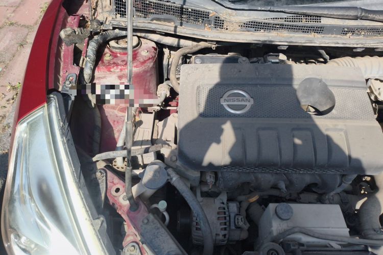 Used Nissan Tiida 2011 1.6L CVT Smart Version Engine Bay Right