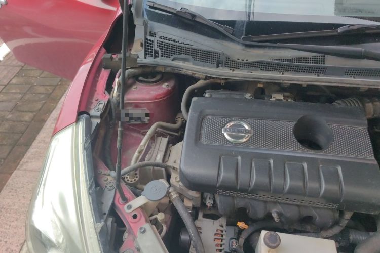 Used Nissan Tiida 2011 1.6L CVT Smart Version Engine Bay Right
