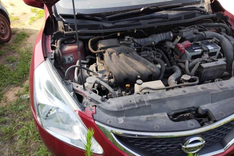 Used Nissan Tiida 2011 1.6L Manual Comfort Edition Engine Bay Right