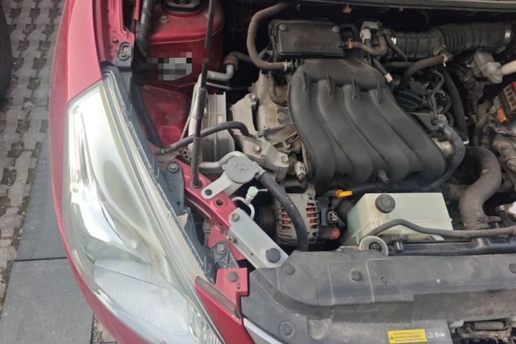 Used Nissan Tiida 2011 1.6L CVT Comfort Model Engine Bay Right