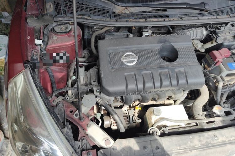 Used Nissan Tiida 2011 1.6L CVT Smart Version Engine Bay Right