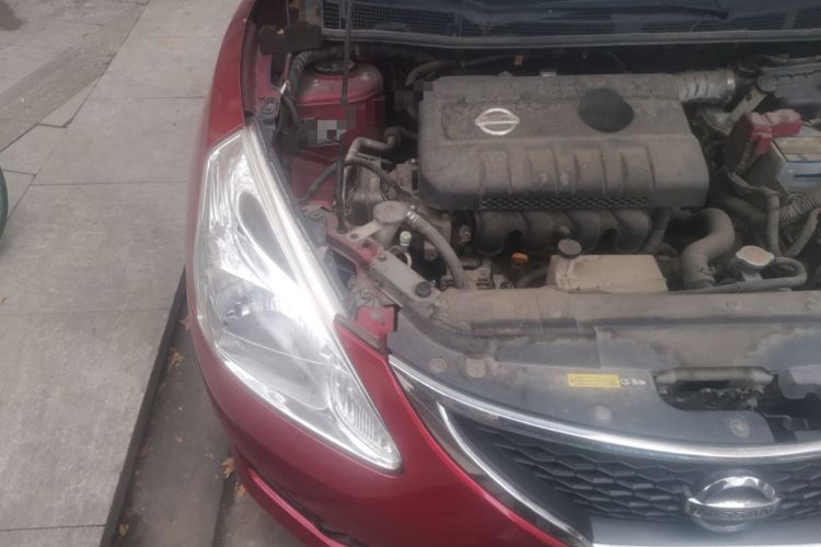Used Nissan Tiida 2011 1.6L CVT Smart Version Engine Bay Right