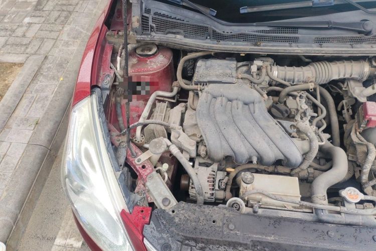 Used Nissan Tiida 2011 1.6L Manual Comfort Edition Engine Bay Right