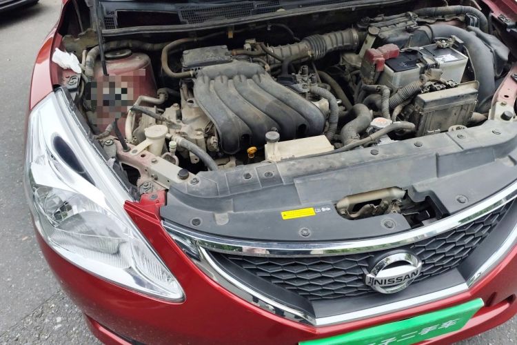 Used Nissan Tiida 2011 1.6L CVT Comfort Model Engine Bay Right