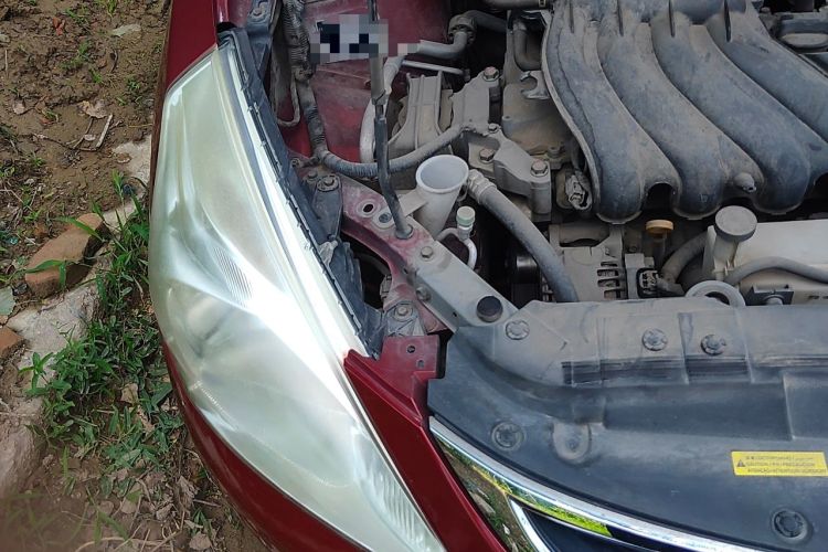 Used Nissan Tiida 2011 1.6L CVT Comfort Model Engine Bay Right
