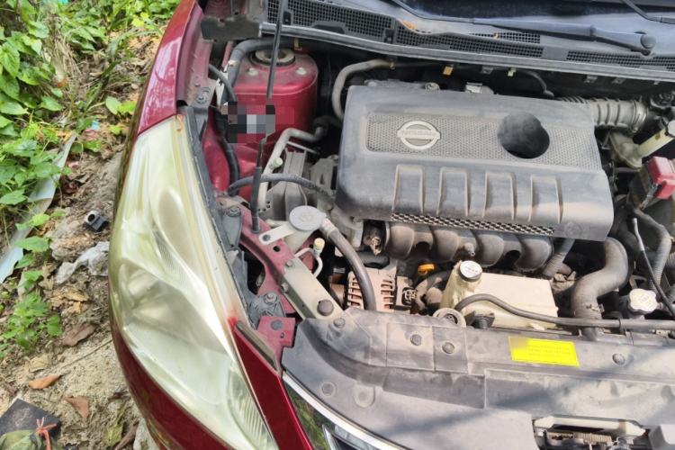 Used Nissan Tiida 2011 1.6L CVT Smart Version Engine Bay Right
