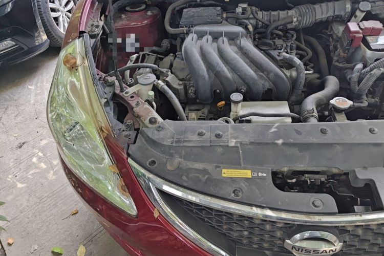 Used Nissan Tiida 2011 1.6L CVT Comfort Model Engine Bay Right