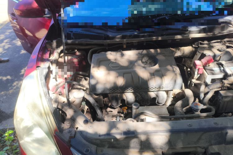 Used Nissan Tiida 2011 1.6L CVT Smart Version Engine Bay Right
