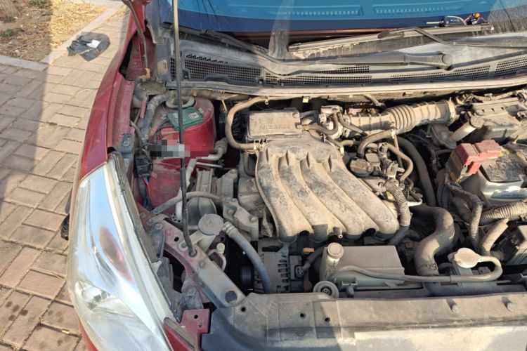 Used Nissan Tiida 2011 1.6L CVT Comfort Model Engine Bay Right