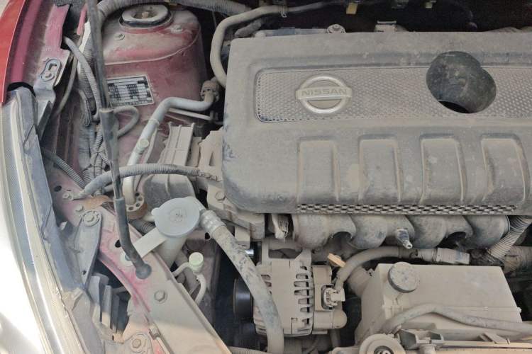 Used Nissan Tiida 2011 1.6L Manual Smart Version Engine Bay Right
