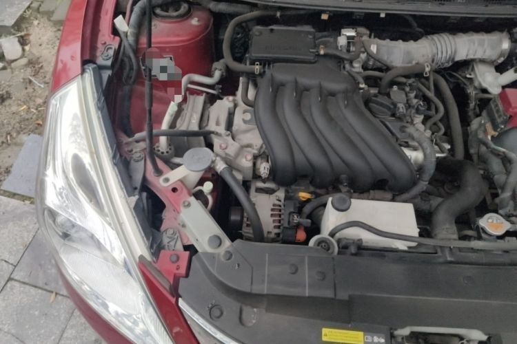 Used Nissan Tiida 2011 1.6L CVT Comfort Model Engine Bay Right