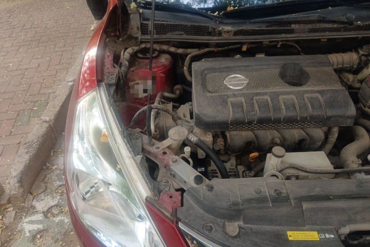 Used Nissan Tiida 2011 1.6L CVT Smart Version Engine Bay Right