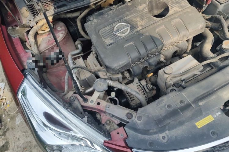 Used Nissan Tiida 2011 1.6L CVT Smart Version Engine Bay Right