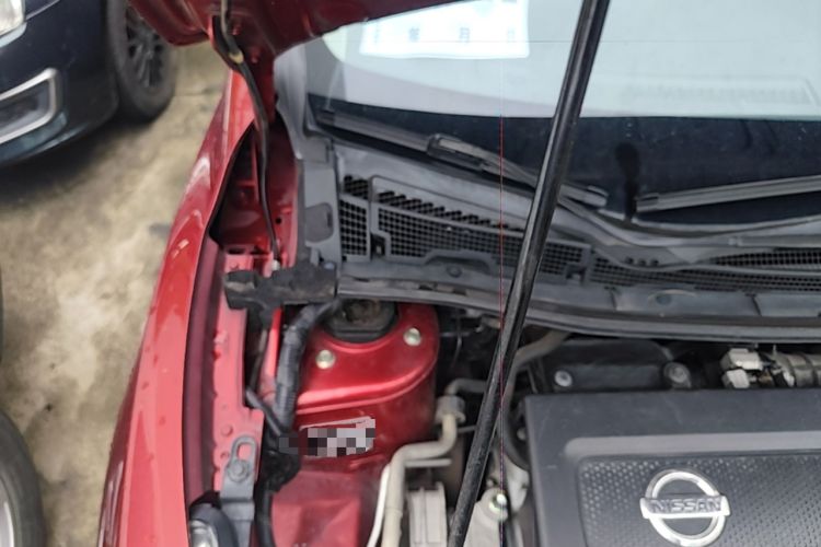 Used Nissan Tiida 2011 1.6L CVT Smart Version Engine Bay Right