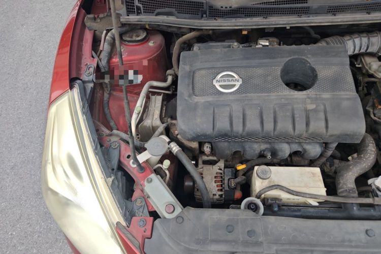 Used Nissan Tiida 2011 1.6L CVT Smart Version Engine Bay Right