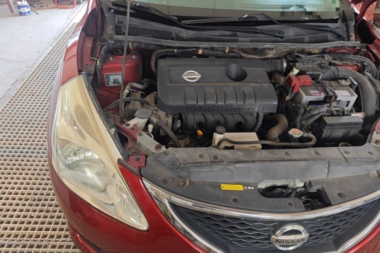 Used Nissan Tiida 2011 1.6L CVT Smart Version Engine Bay Right