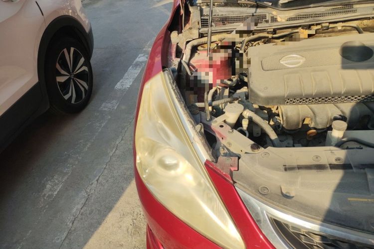 Used Nissan Tiida 2011 1.6L CVT Smart Version Engine Bay Right