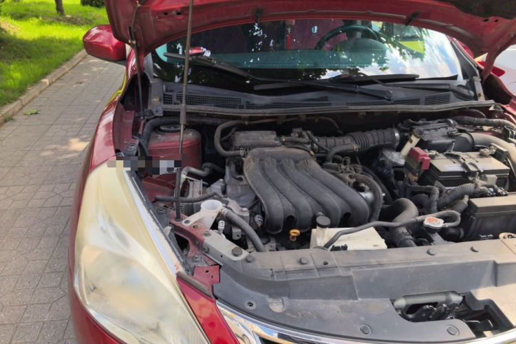 Used Nissan Tiida 2011 1.6L CVT Comfort Model Engine Bay Right