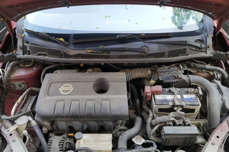 Used Nissan Tiida 2011 1.6L CVT Smart Version Engine Bay