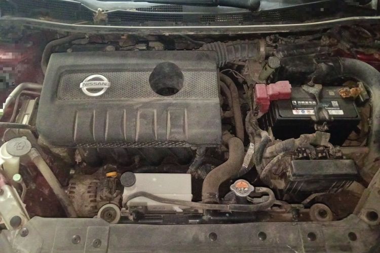 Used Nissan Tiida 2011 1.6L Manual Smart Version Engine Bay