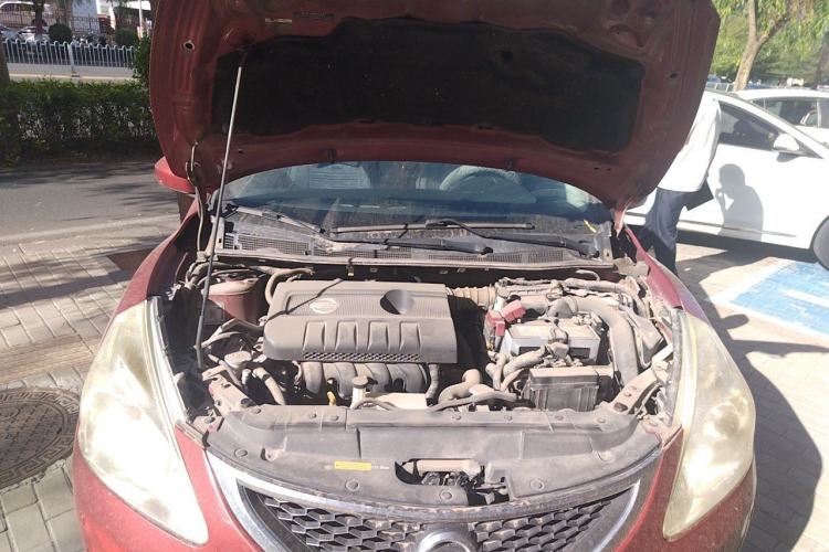Used Nissan Tiida 2011 1.6L CVT Smart Version Engine Bay
