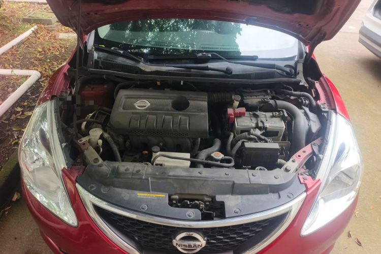 Used Nissan Tiida 2011 1.6L CVT Smart Version Engine Bay