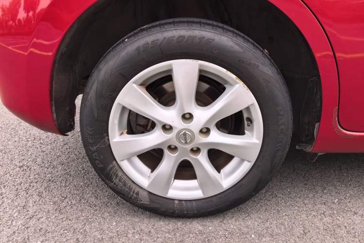 Used Nissan Tiida 2011 1.6L CVT Comfort Model Exterior 4