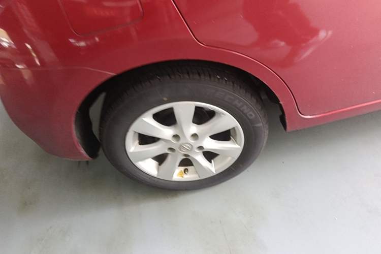Used Nissan Tiida 2011 1.6L CVT Smart Version Exterior 5